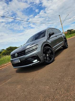 VOLKSWAGEN TIGUAN 2.0 350 TSI GASOLINA ALLSPACE R-LINE 4MOTION DSG VOLKSWAGEN TIGUAN 2.0 350 TSI GASOLINA ALLSPACE R-LINE 4MOTION DSG